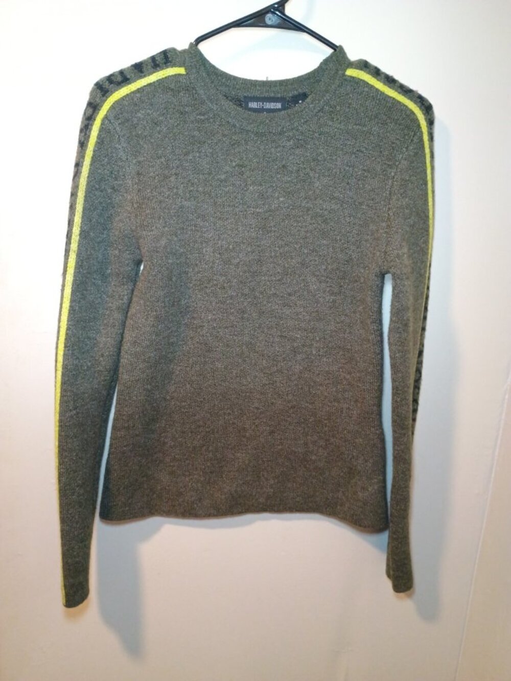Harley Davidson Women’s Medium Green Viper Arm Spellout Sweater